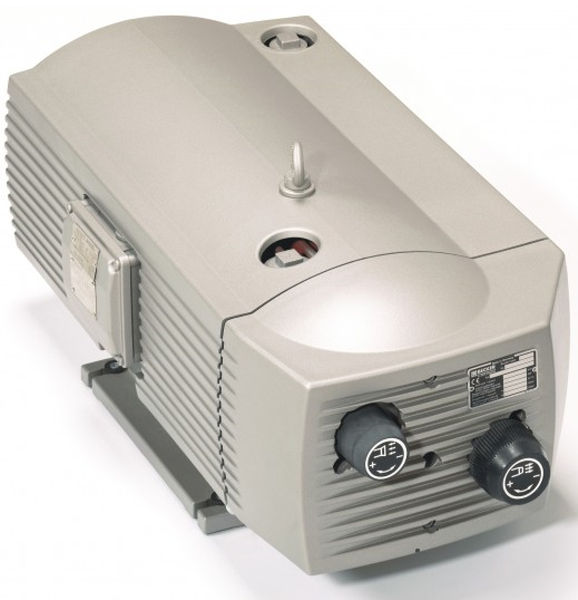 Becker VT 4.10 Vakuumska Pumpa